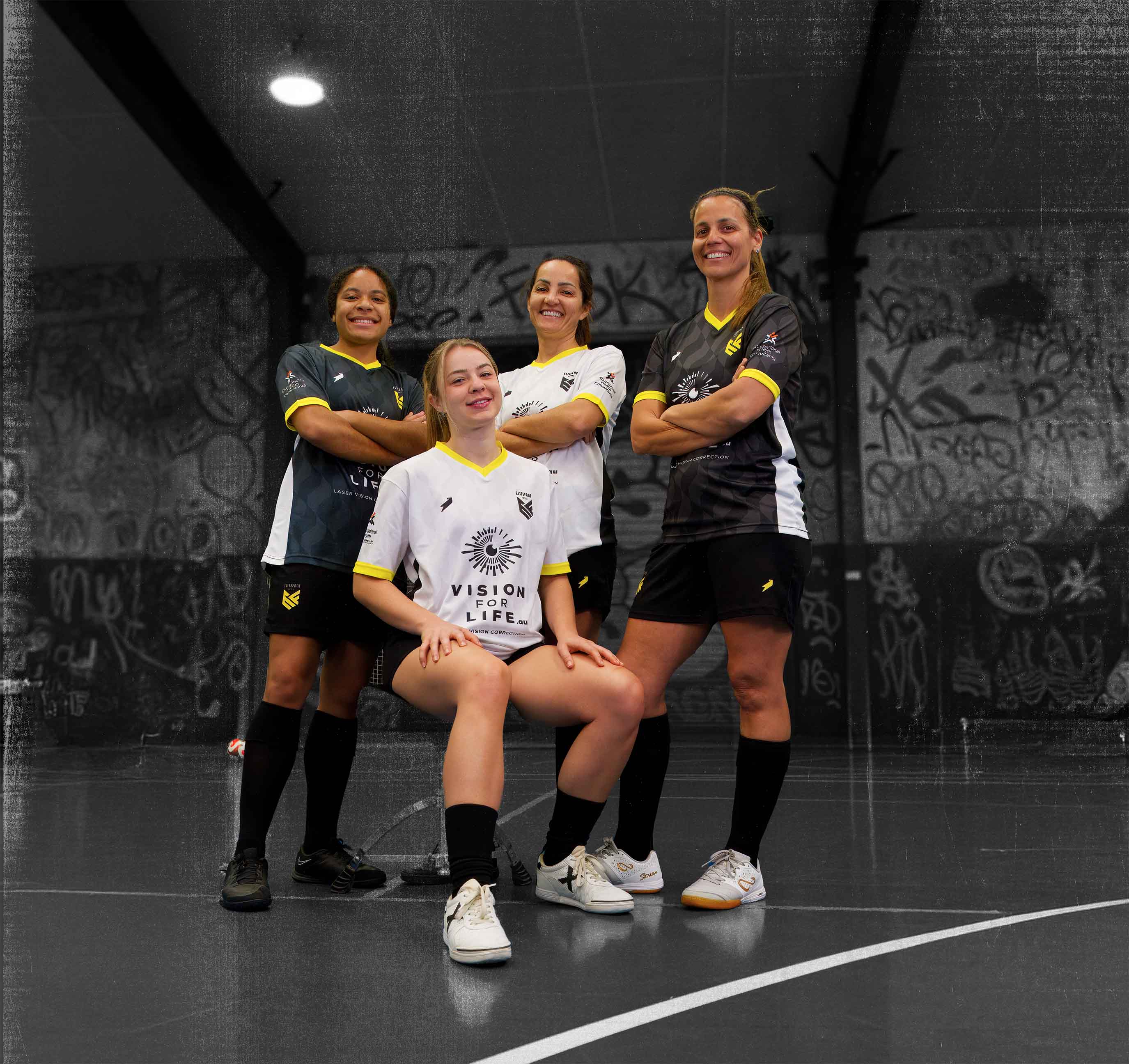 Female players group.